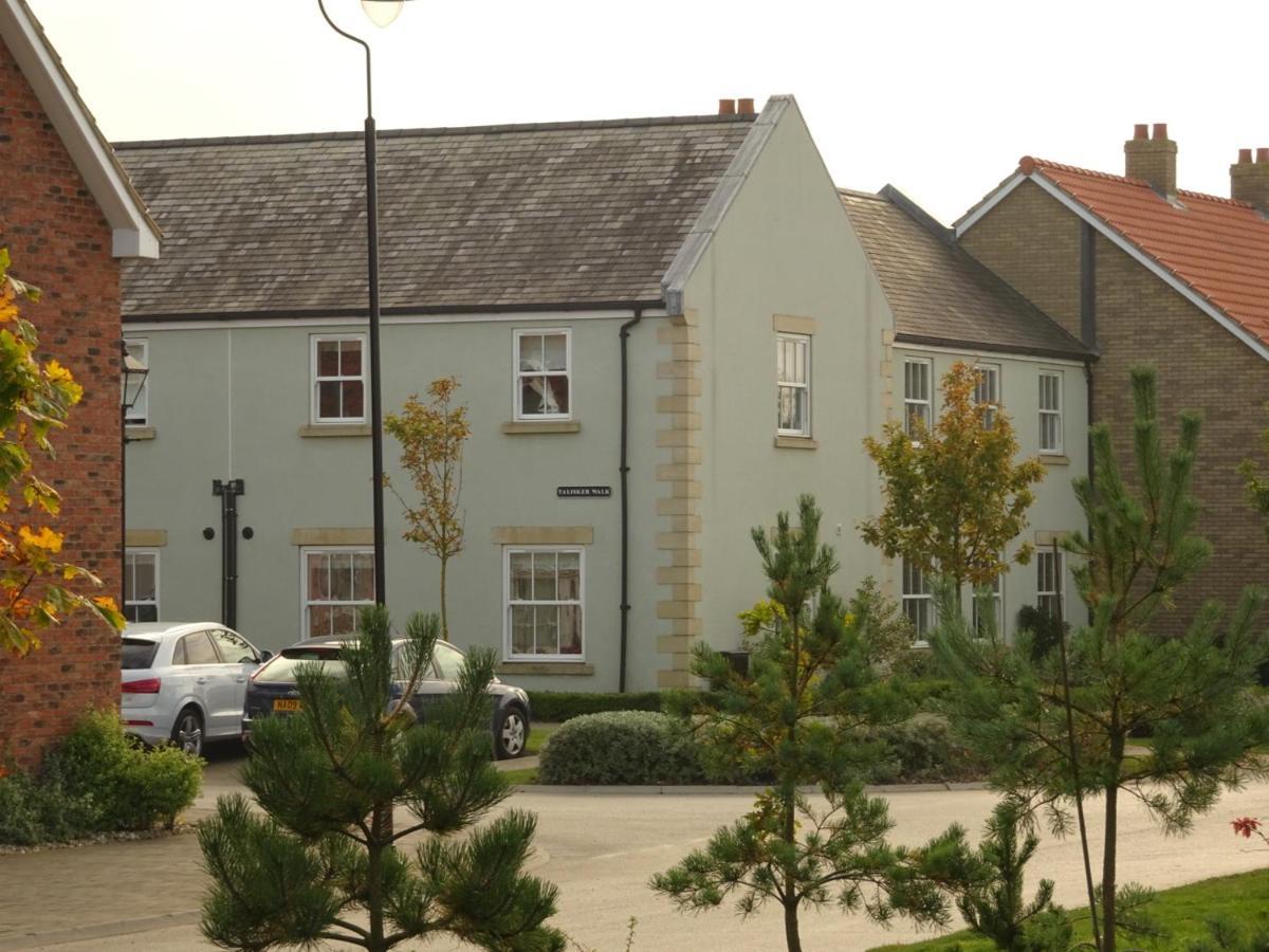 Sunrise Corner, The Bay Filey, Wi-Fi, Pets, Pool Apartment Luaran gambar